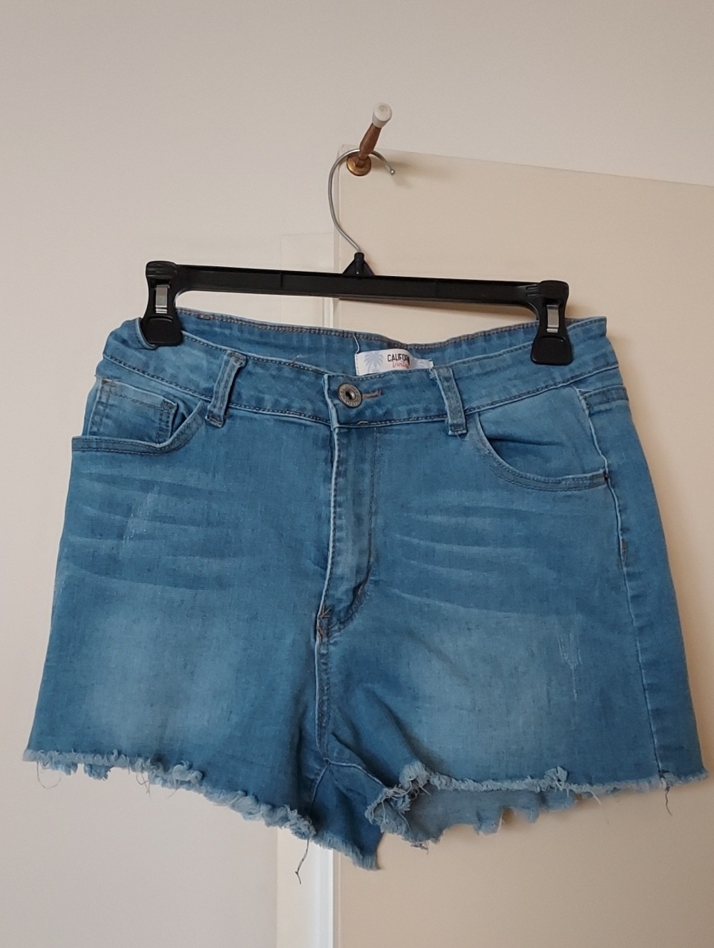 Casual Light Blue Denim Cutoff Shorts